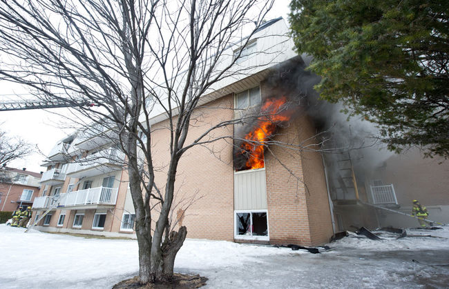 Incendie majeur dans un immeuble à logements : un suspect arrêté