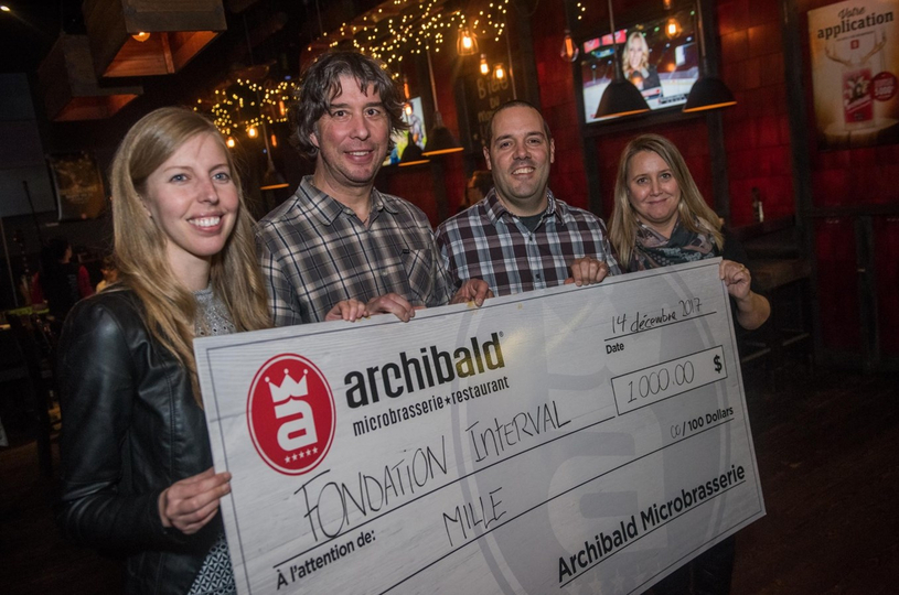 Le restaurant Archibald de Trois-Rivières remet 1000 $ à la Fondation Interval 