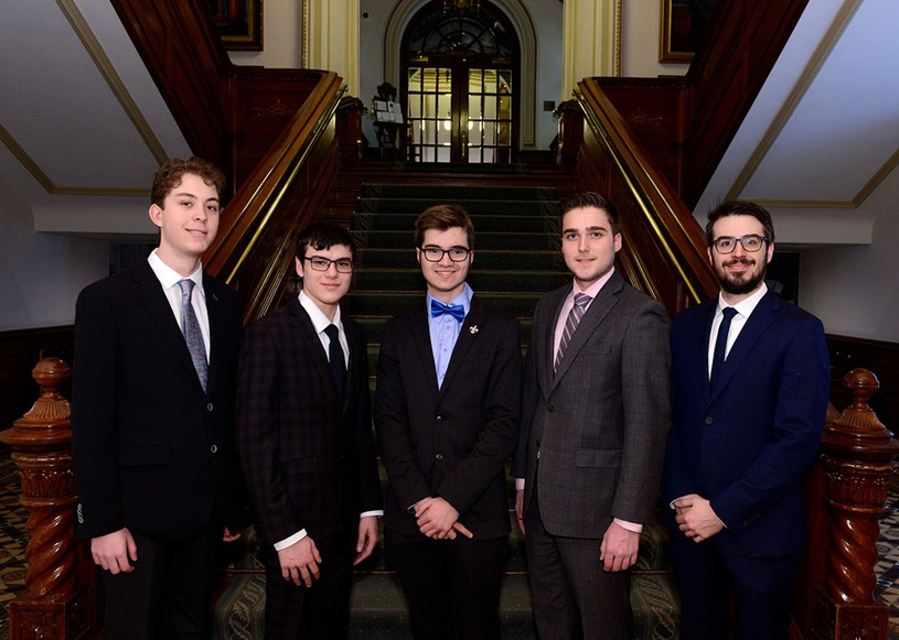 Quatre étudiants du Cégep de Trois-Rivières en simulation parlementaire