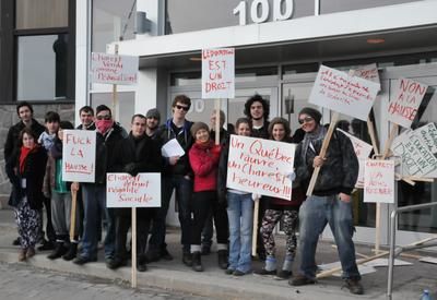 Les étudiants manifestent contre la hausse des frais