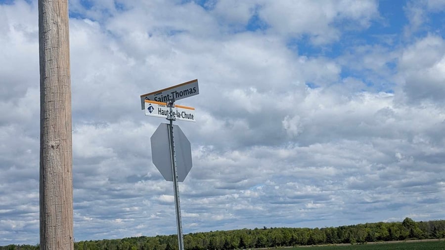Entrave en cours sur le chemin du Petit-Brûlé à Rigaud 