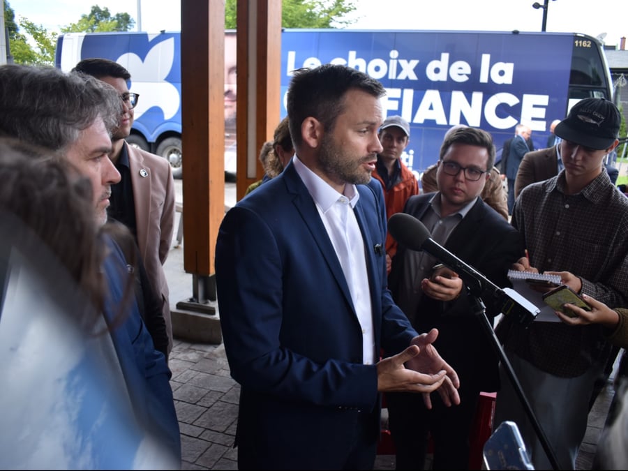 Paul Saint-Pierre Plamondon de passage à Jonquière