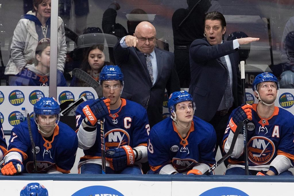 Les Islanders de New York offrent une promotion à l'entraîneur Lane Lambert