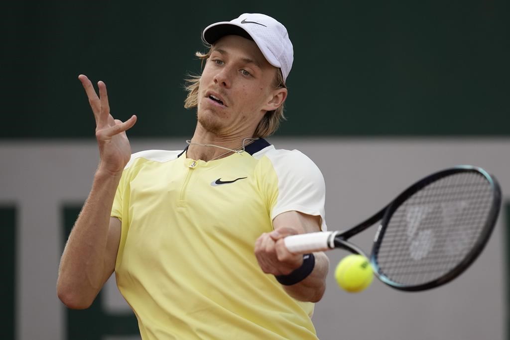 Shapovalov subit la loi du Danois Rune aux Internationaux de France
