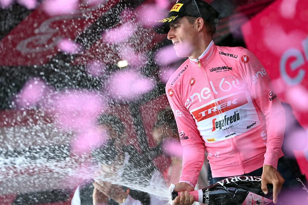 Hindley remporte l'étape la plus corsée du Tour d'Italie, mais Lopez reste en rose
