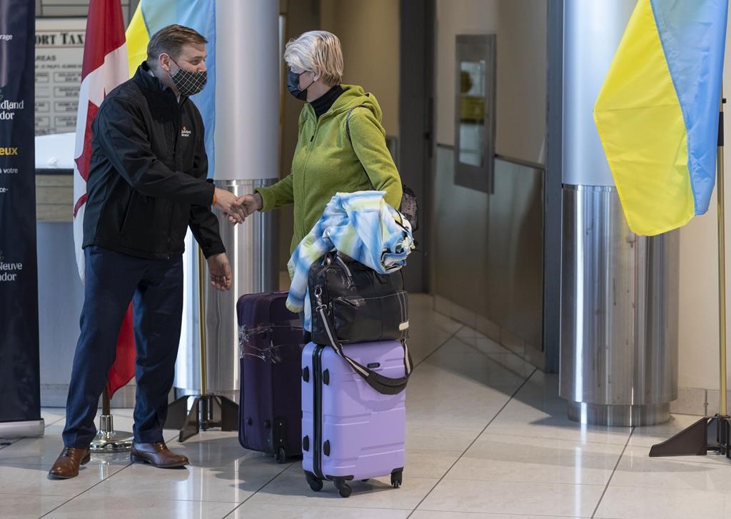 De premiers vols commerciaux gratuits pour des Ukrainiens en juin plutôt qu'en mai