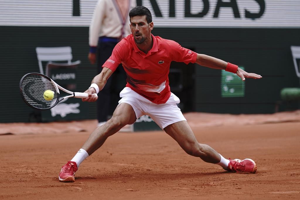Djokovic et Nadal inscrivent des victoires expéditives à Roland-Garros