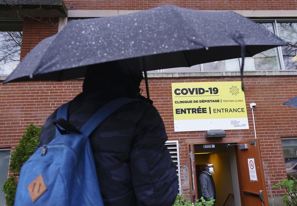 Le Québec rapporte 10 nouveaux décès et une baisse des hospitalisations