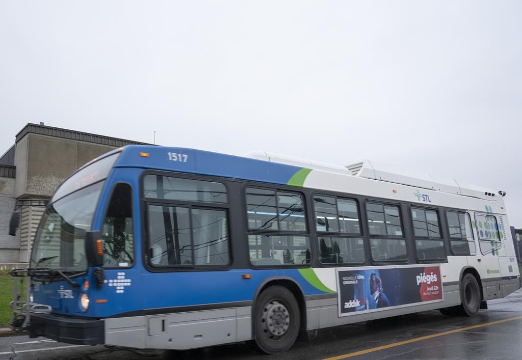 Les chauffeurs d'autobus de Laval entérinent l'entente de principe