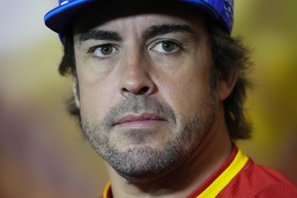 Fernando Alonso critique le travail des commissaires de course