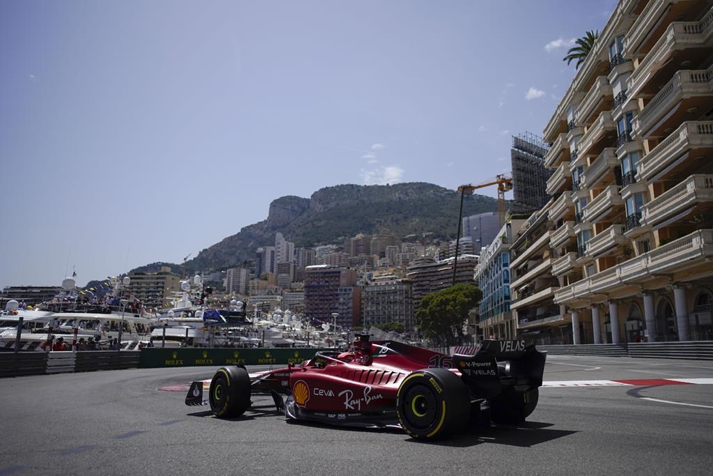 Leclerc domine la première séance d'essais devant Perez à Monaco