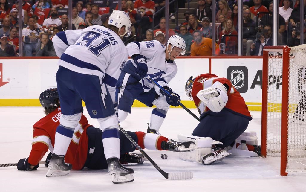 Kucherov et le Lightning viennent à bout des Panthers lors du match no 1