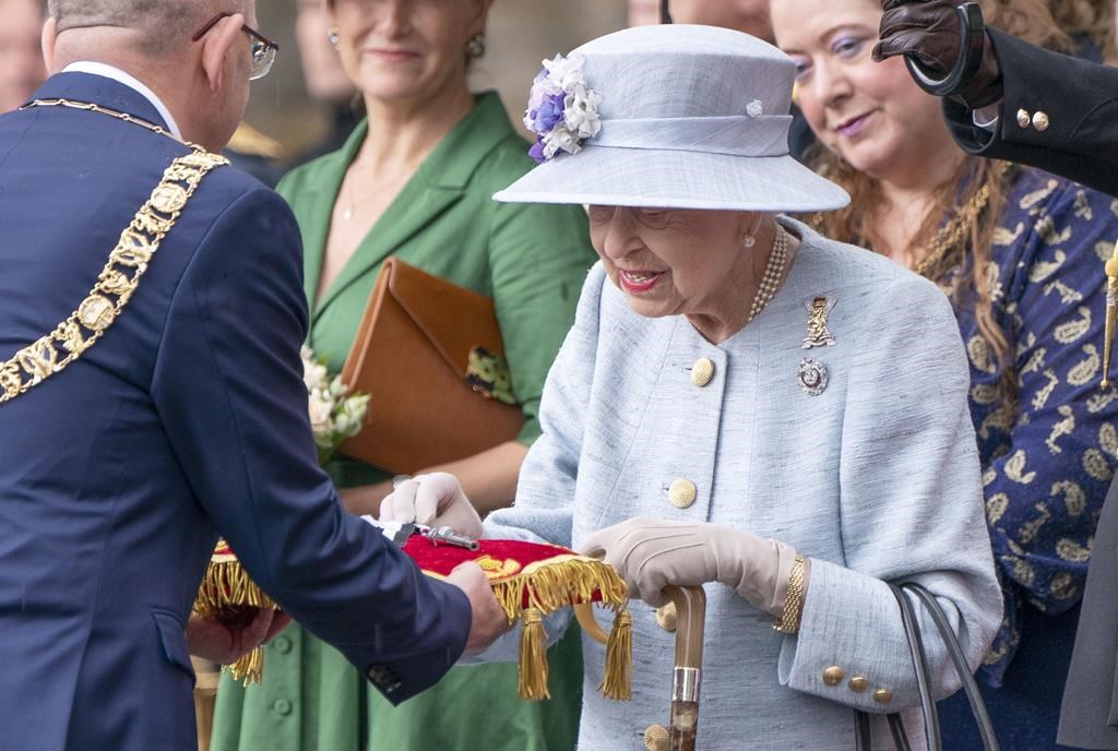 La reine Élisabeth se rend en Écosse pour une semaine d'événements traditionnels