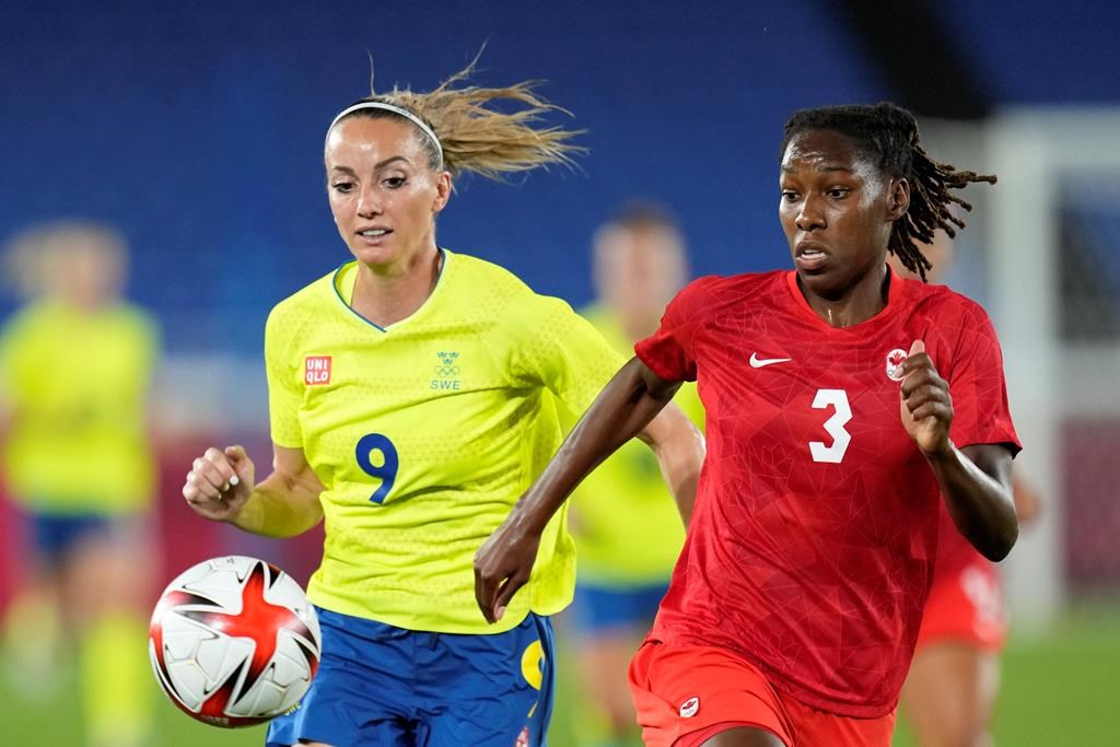 La défenseuse canadienne Kadeisha Buchanan se joint à Chelsea pour trois ans
