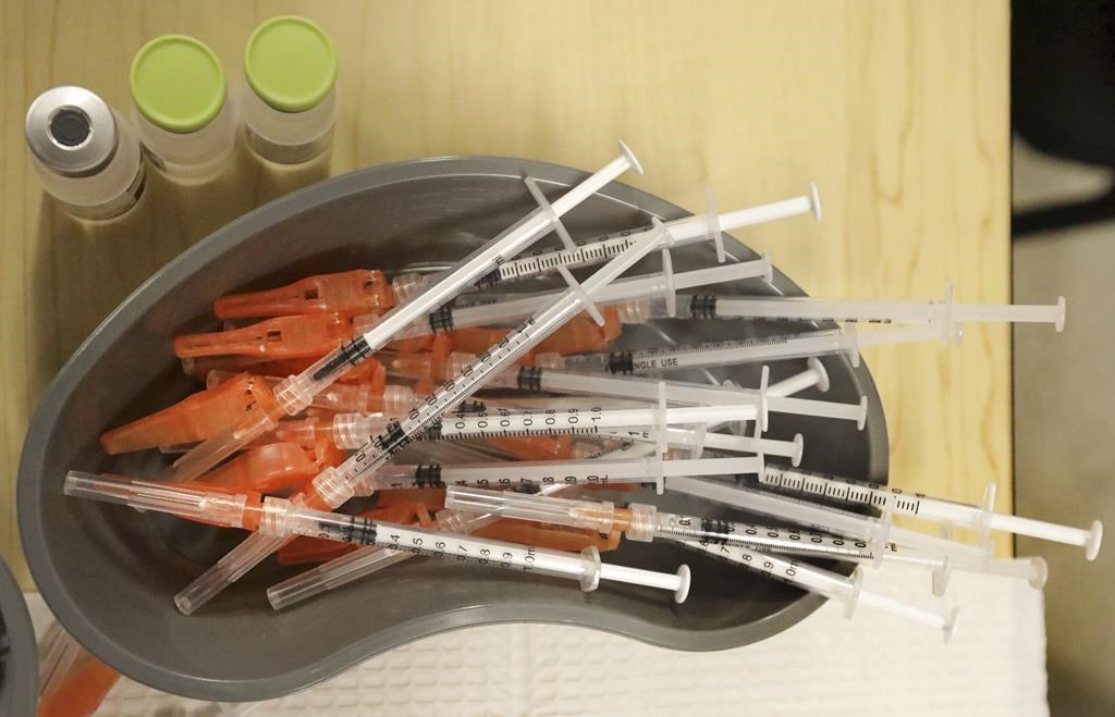 Les autorités rapportent deux autres décès liés au coronavirus au Québec