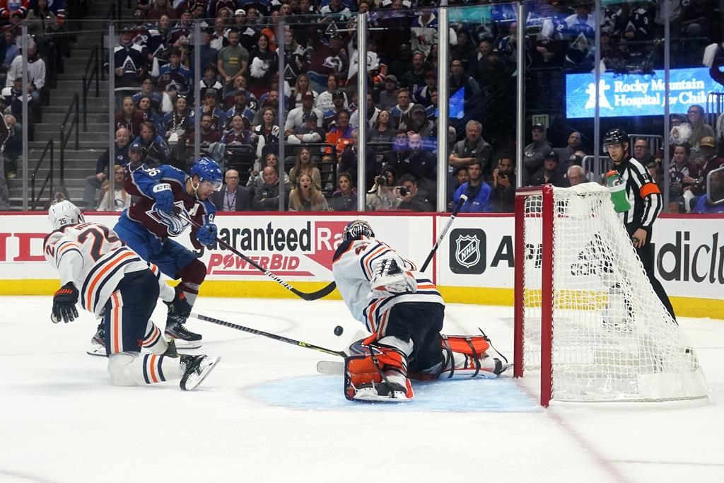La défensive de l'Avalanche se ressaisit dans une victoire de 4-0 contre les Oilers