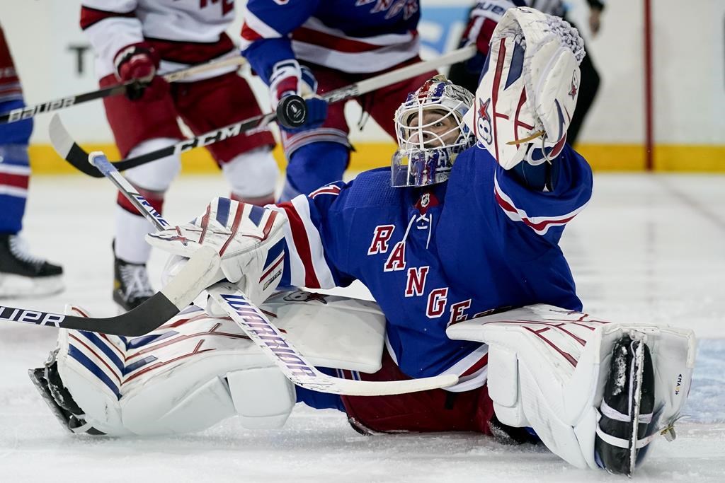 Igor Shesterkin des Rangers de New York remportent aisément le trophée Vézina