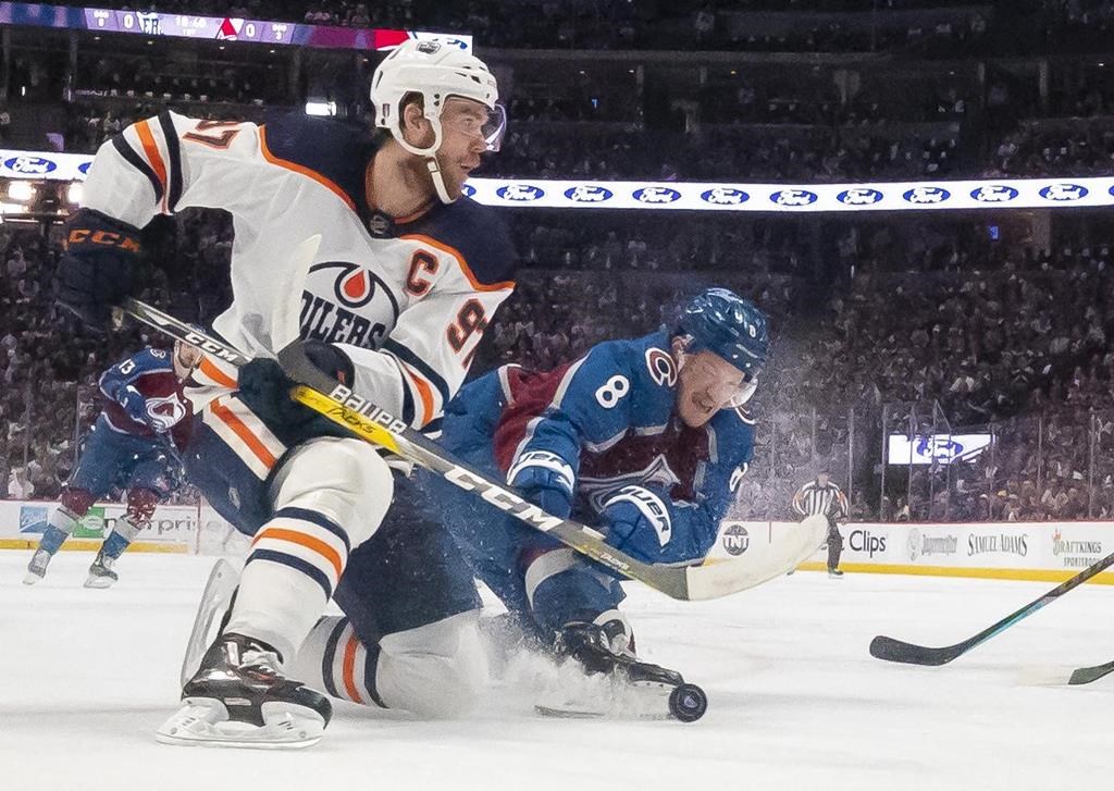 Le défenseur étoile Cale Makar repousse les limites chez l'Avalanche du Colorado