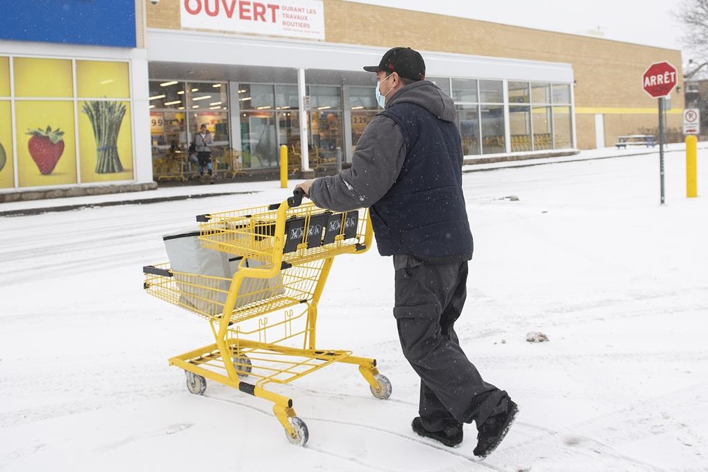 Enquête: l'inflation heurte les dépenses courantes d'une majorité de Canadiens