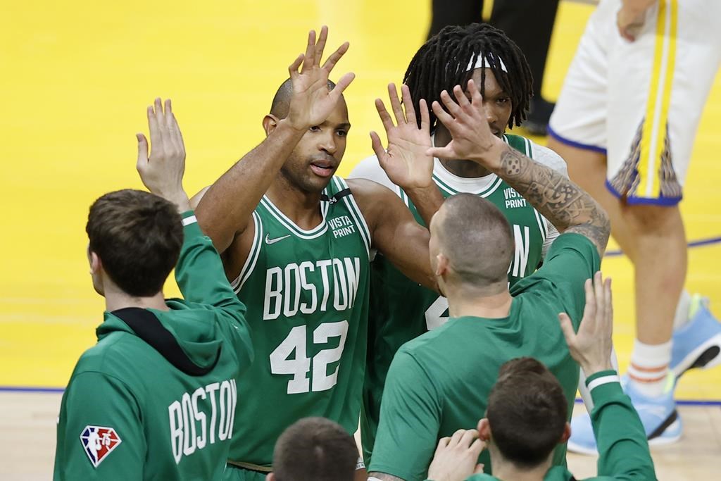 NBA: Boston entame la finale du bon pied grâce à 17 points d'affilée en fin de match
