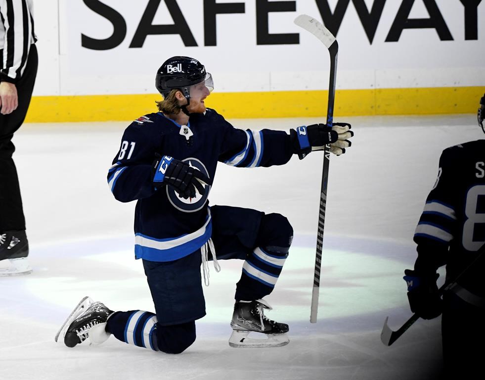 L'attaquant des Jets Kyle Connor remporte le trophée Lady Byng
