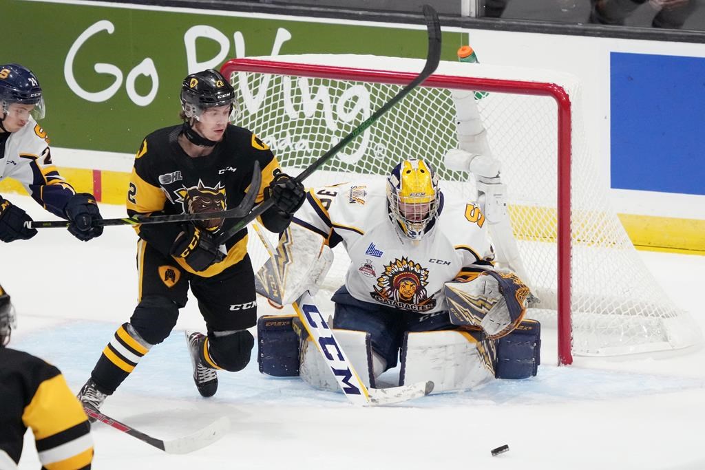Les Cataractes battent les Bulldogs 3-2 et s'assurent de passer au prochain tour