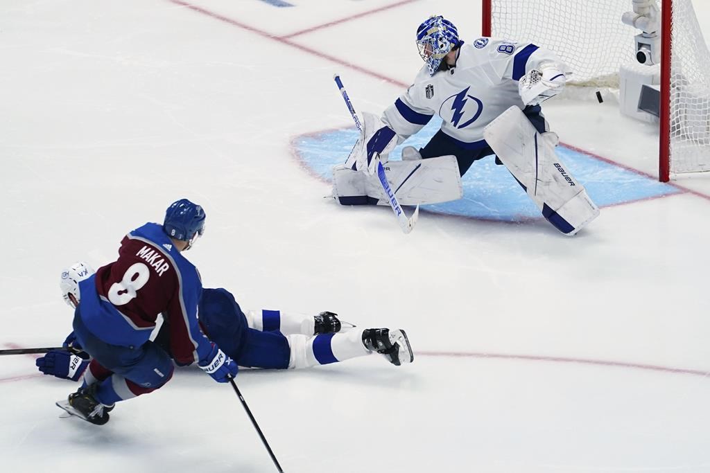 MacKinnon discret au pointage, mais il contribue de bien d'autres façons