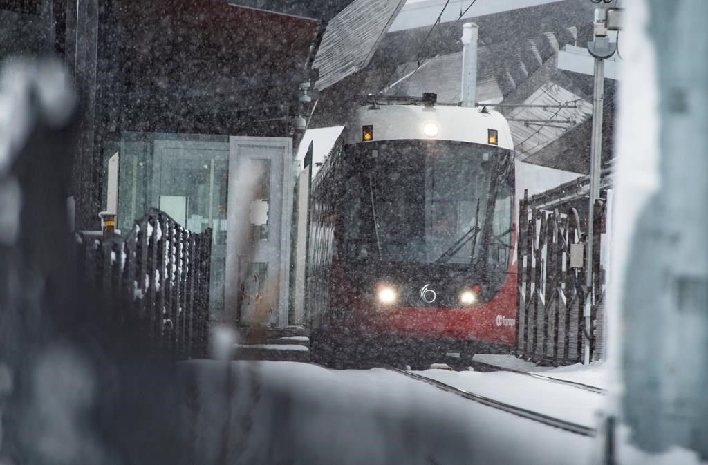 Début de l'enquête sur le train léger à Ottawa