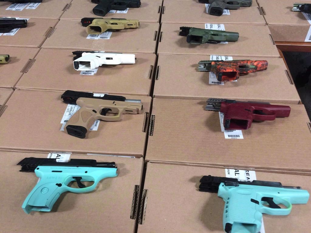 Trafic d'armes à feu: opération policière dans la région de Montréal mercredi matin