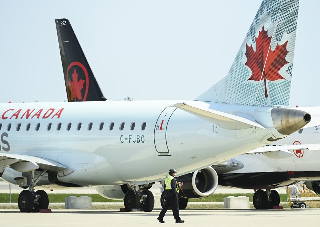 Aéroport Pearson: 491 000 voyageurs internationaux retardés à l'arrivée en mai