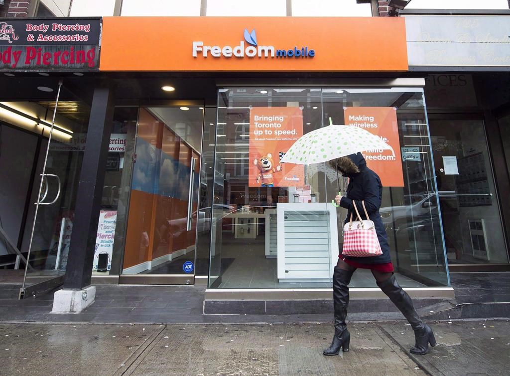 Globalive présente une offre de 3,75 G $ pour Freedom Mobile directement à Shaw