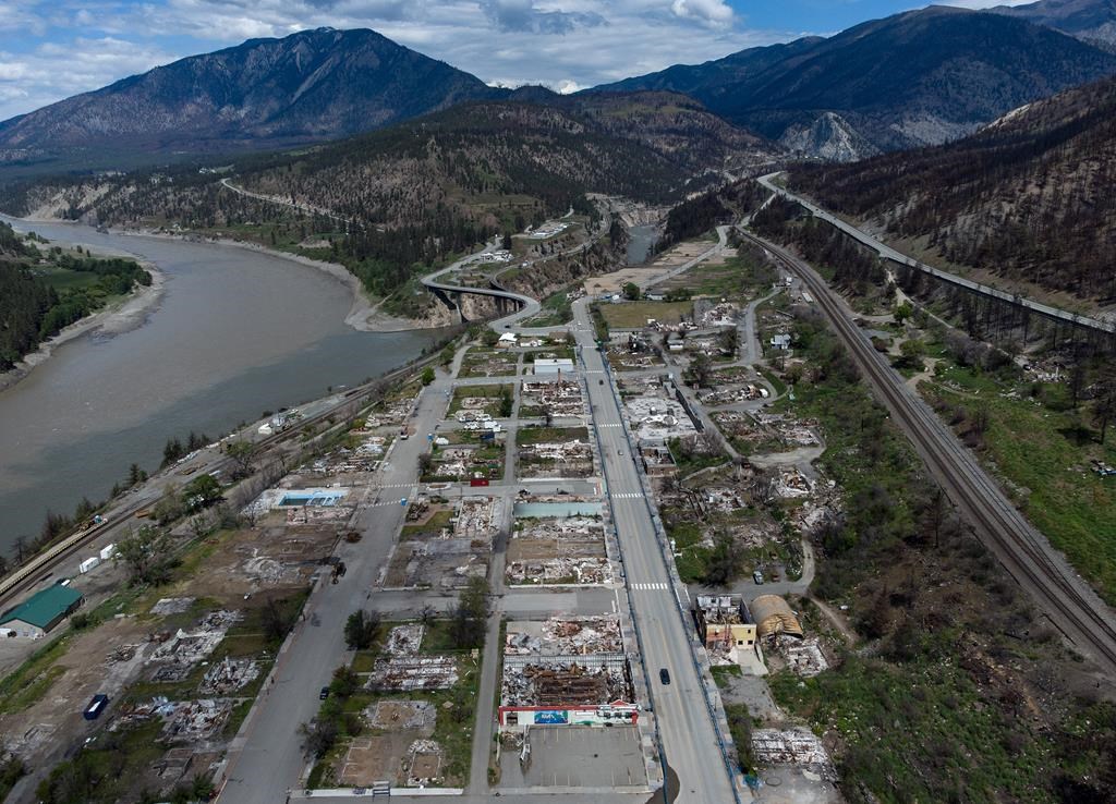 La reconstruction de Lytton, ravagé par un incendie de forêt, débuterait en septembre