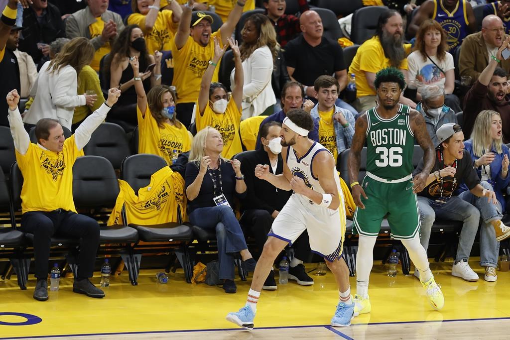 Les Warriors écrasent les Celtics et créent l'égalité dans la série finale