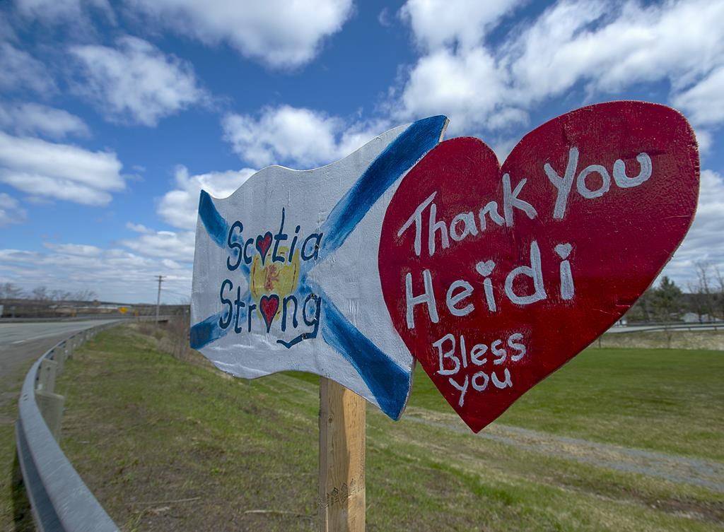 Massacre d'avril 2020 en NÉ: cérémonie commémorative pour l'officière Heidi Stevenson
