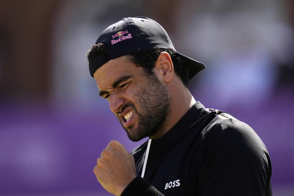 Berrettini toujours en voie de défendre son titre au Queen's Club