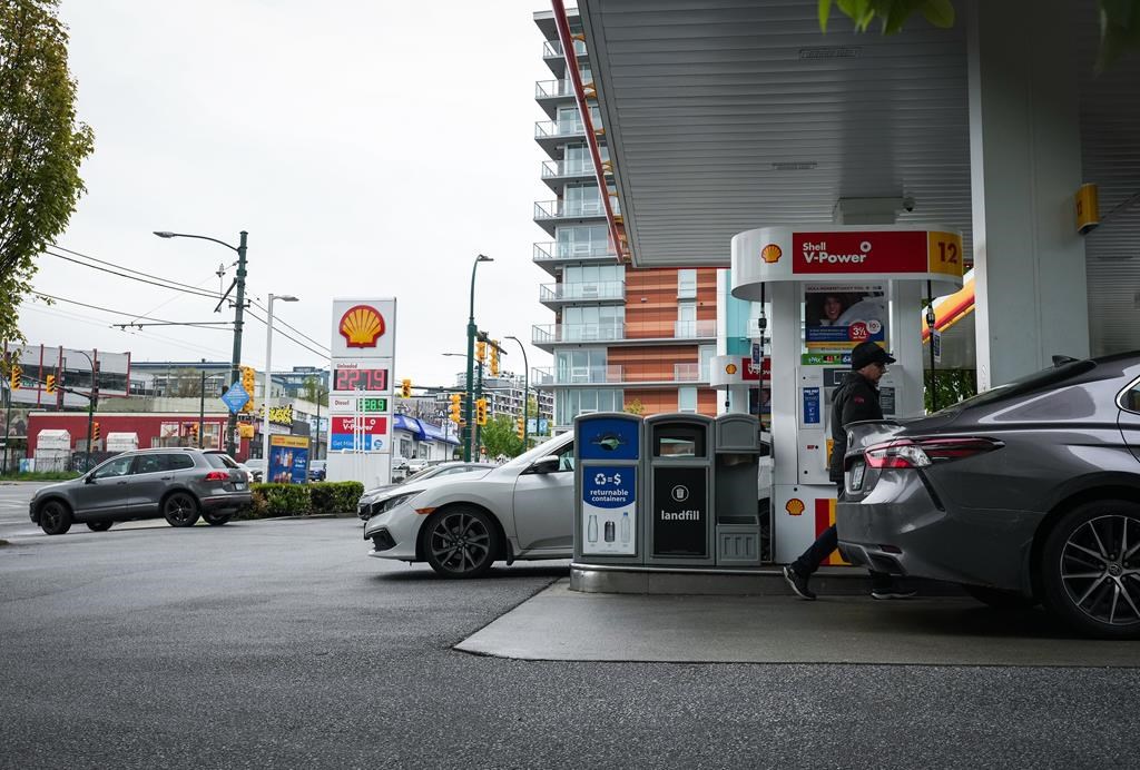 Prix de l'essence: des facteurs ruraux et suburbains veulent être compensés