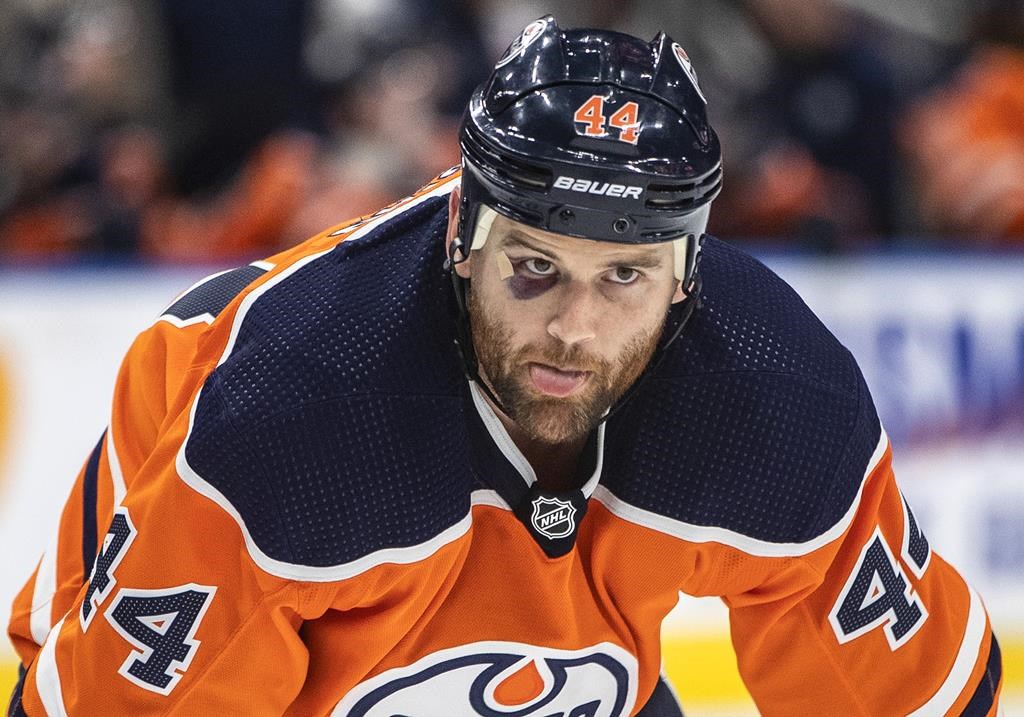 La LNH met Zack Kassian à l'amende pour avoir retiré le casque de Bowen Byram