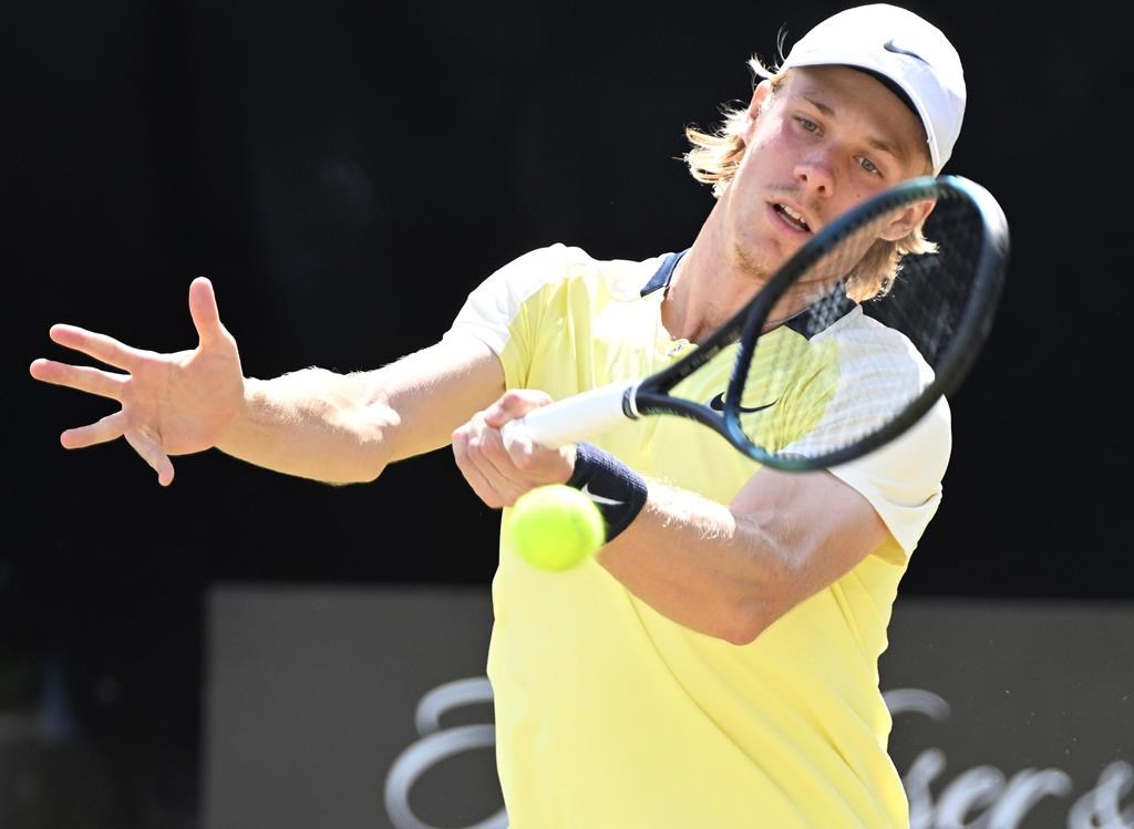 Shapovalov s'incline finalement en trois manches contre Paul au Queen's Club