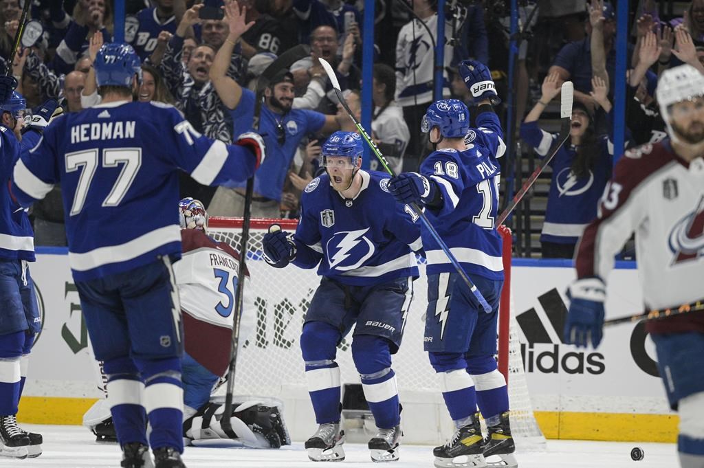 Le Lightning rend la pareille à l'Avalanche en signant un gain convaincant de 6-2