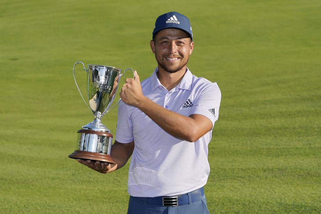 Xander Schauffele profite d'un double boguey pour remporte le Championnat Travelers