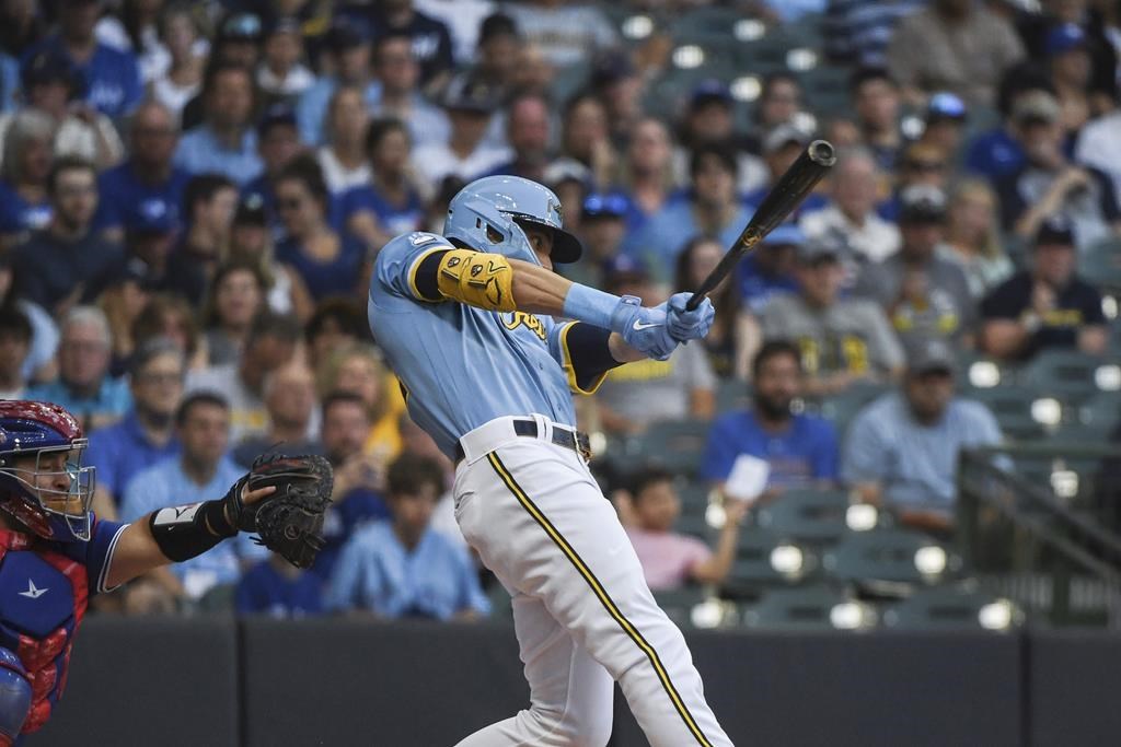 Alejandro Kirk frappe un autre circuit et les Blue Jays écrasent les Brewers 9-4