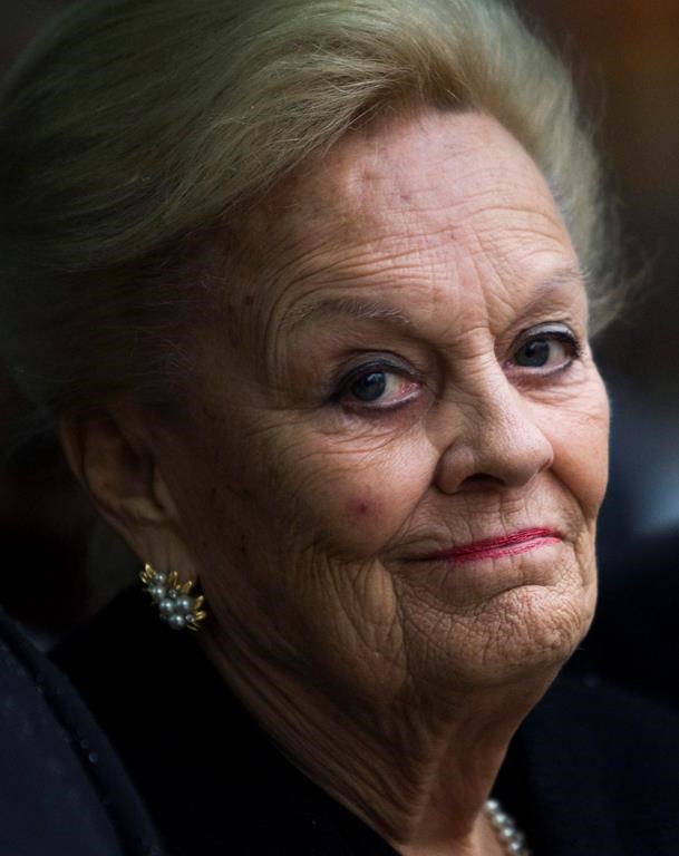 Décès de Loretta Rogers: l'impact sur le conseil et la fiducie de contrôle de Rogers