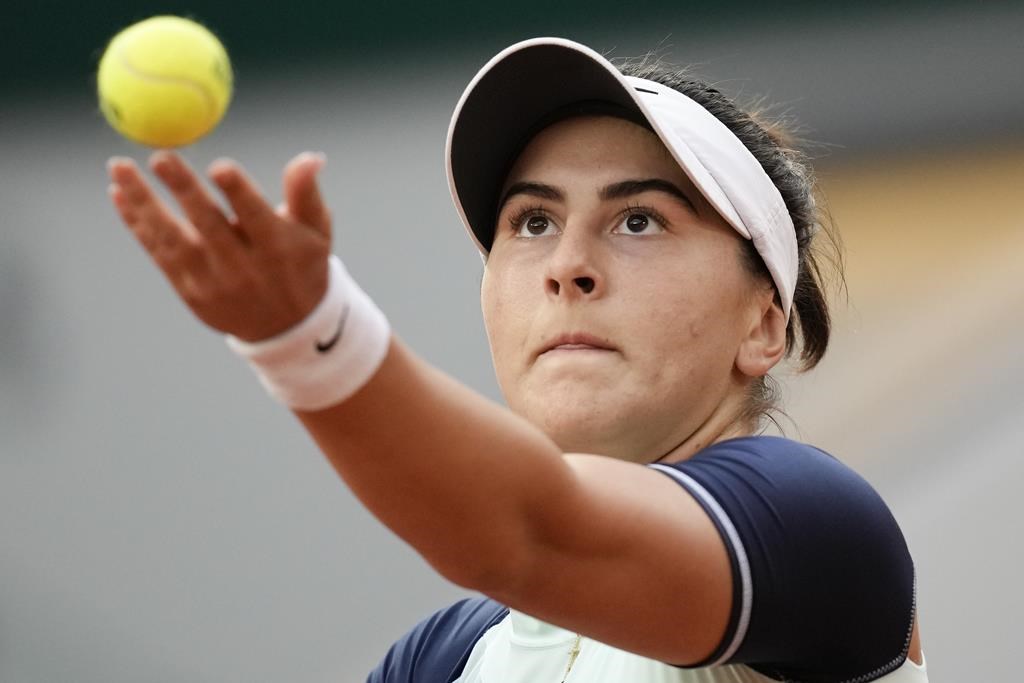 Bianca Andreescu bat Katerina Siniakova et passe au deuxième tour à Berlin