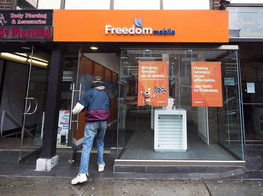 Date limite pour Rogers, Shaw et Québecor pour s'entendre sur la vente de Freedom