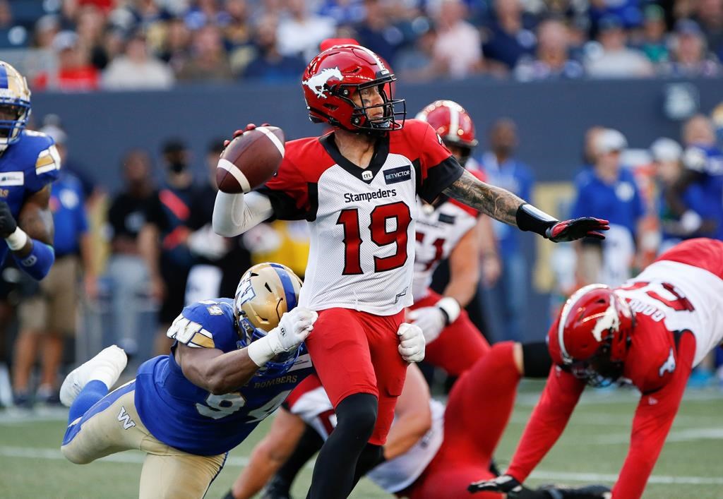 Les Blue Bombers résistent aux Stampeders et signent une victoire de 26-19