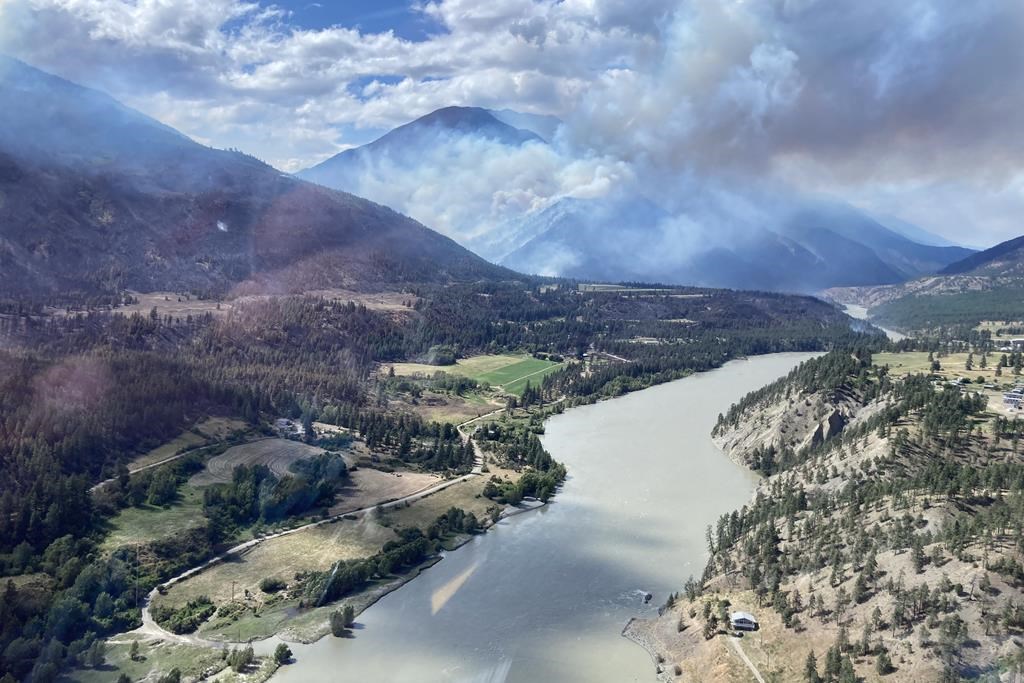 Les incendies de forêt menacent les provinces de l'Ouest