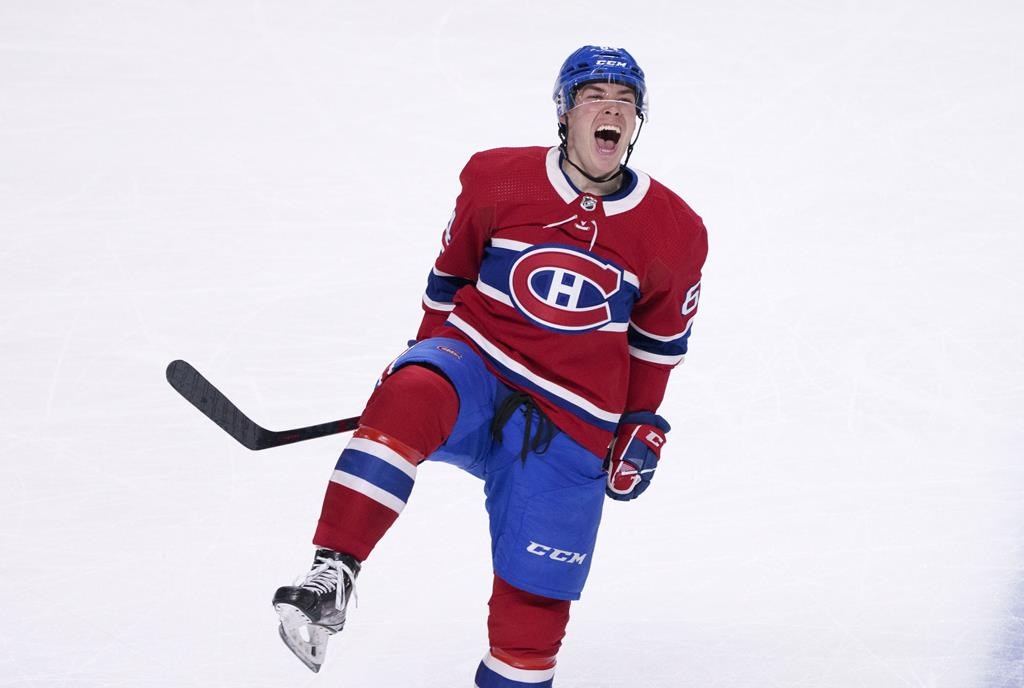 Le défenseur Corey Schueneman obtient une prolongation de contrat du Canadien