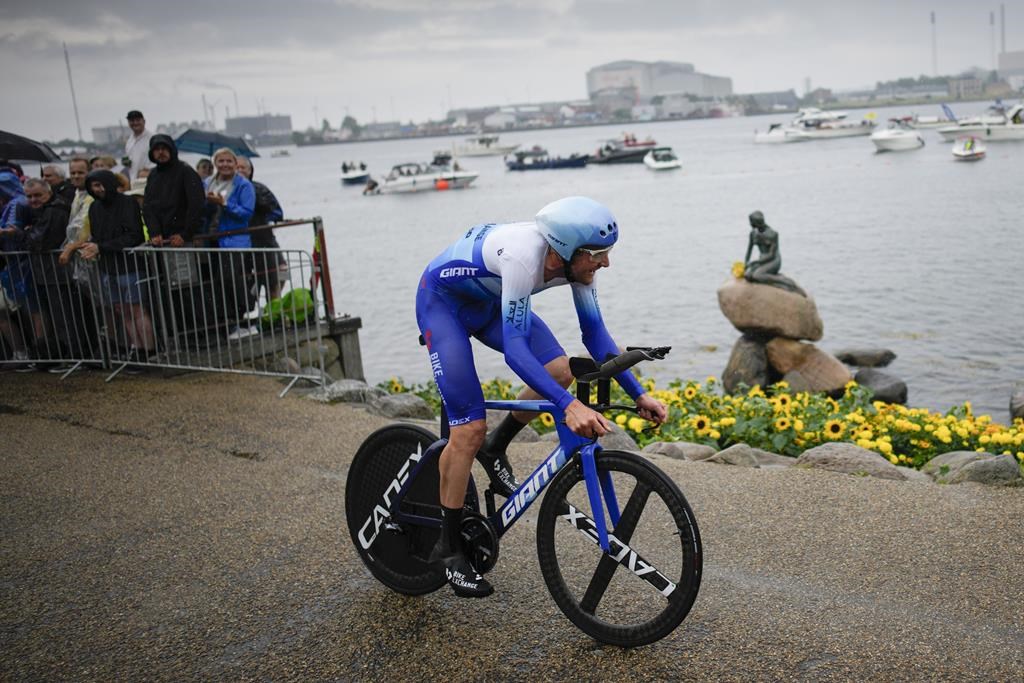 Un autre coéquipier de Pogacar doit quitter le Tour de France en raison de la COVID