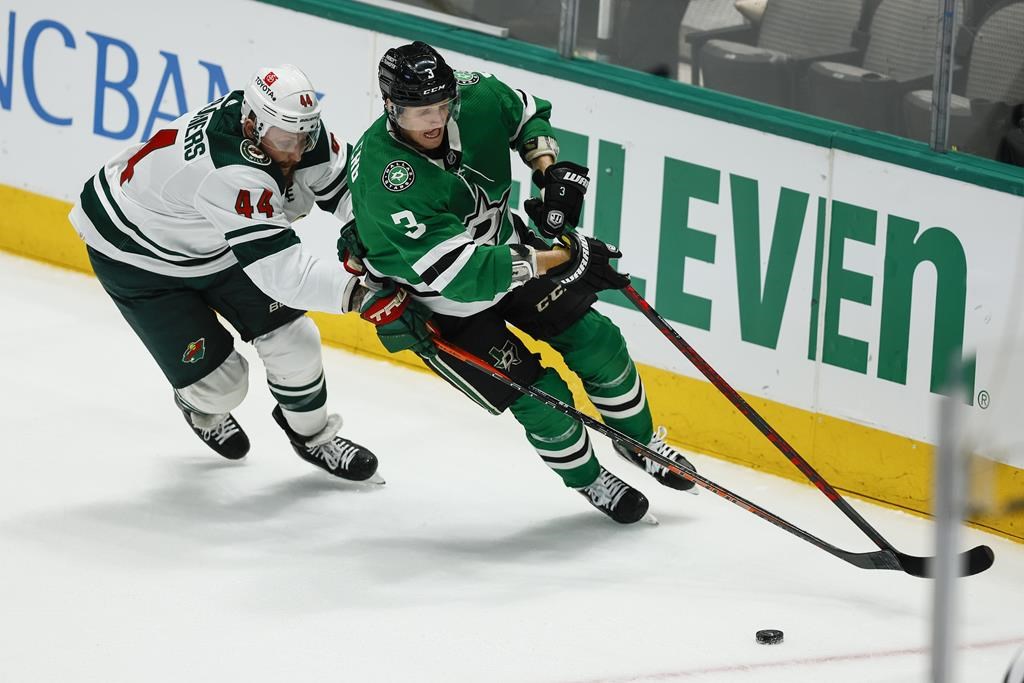 Le défenseur John Klingberg accepterait une offre des Ducks d'Anaheim