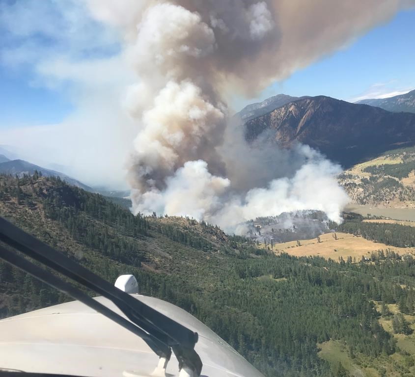 Colombie-Britannique: un feu de forêt de 1500 hectares à deux kilomètres de Lytton